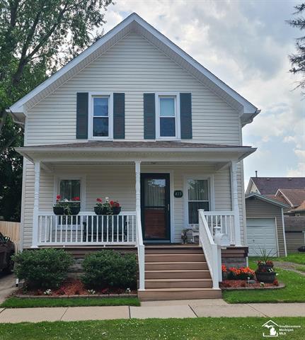 front view picture of 415 W Seventh Street, Monroe, MI. 48161