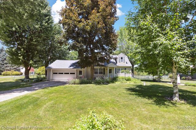 front view picture of 12409 E Potter Road, Davison, MI. 48423