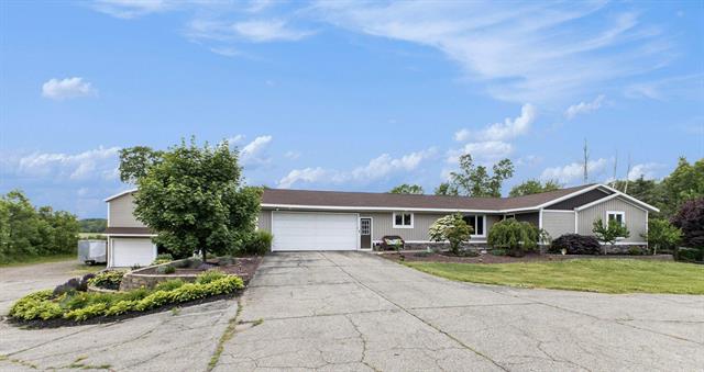 front view picture of 9749 48Th Avenue, Allendale, MI. 49401