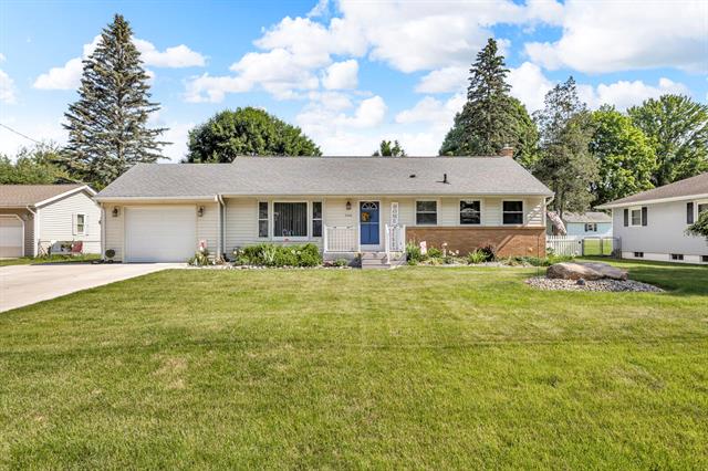 front view picture of 2606 S Saint Anthony Street, Jackson, MI. 49203