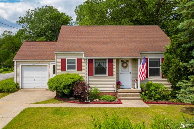 front view picture of 2030 W Sterns Road, Temperance, MI. 48182