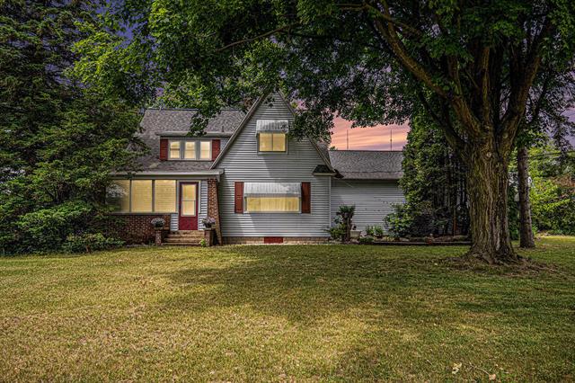 front view picture of 3182 E 128Th Street, Grant, MI. 49327