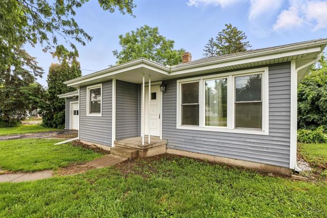 front view picture of 622 W Fisher Street, Saginaw, MI. 48604