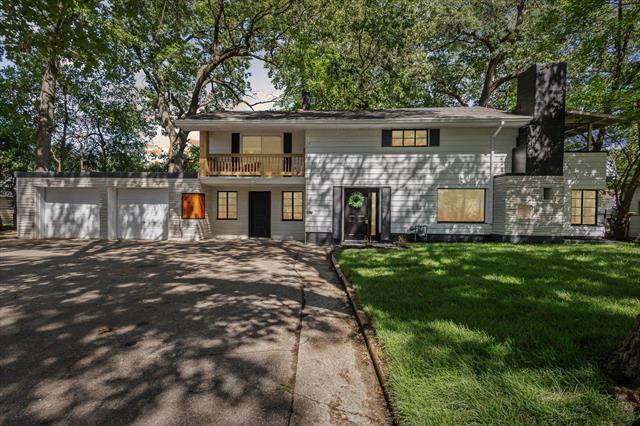 front view picture of 3736 Michael Avenue Sw, Wyoming, MI. 49509