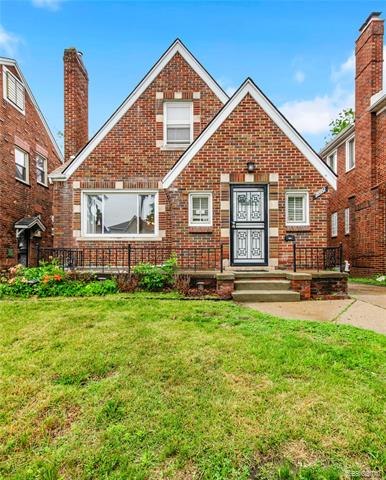 front view picture of 18951 Santa Rosa Drive, Detroit, MI. 48221