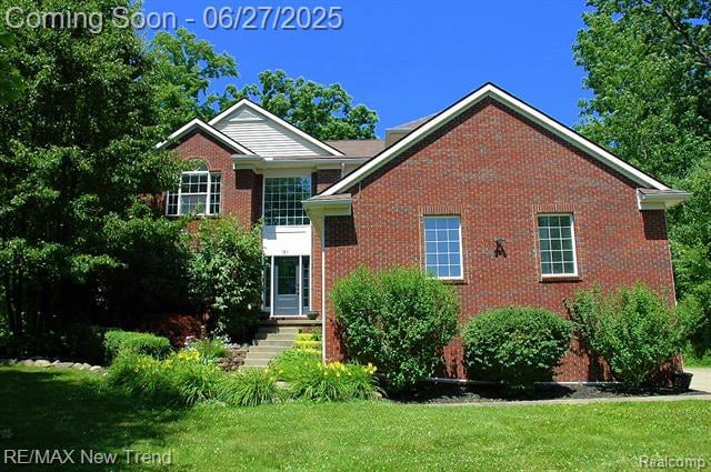 front view picture of 785 Pathway Drive, Howell, MI. 48843