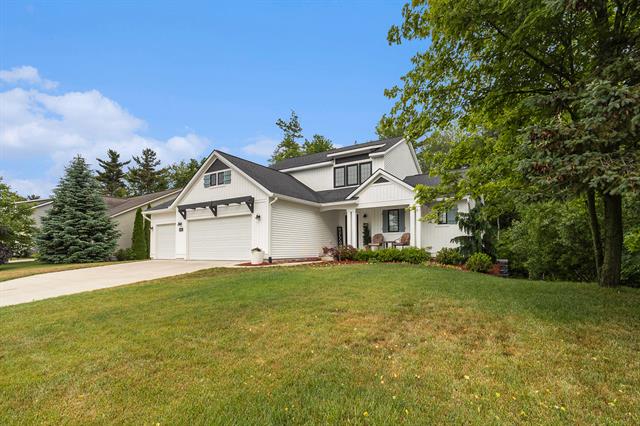 front view picture of 6805 Westshire Drive, Muskegon, MI. 49444