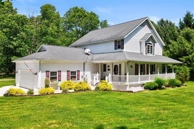 front view picture of 2541 Fenner Road, Muskegon, MI. 49445
