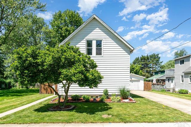 front view picture of 2997 Jackson Street, Saginaw, MI. 48604