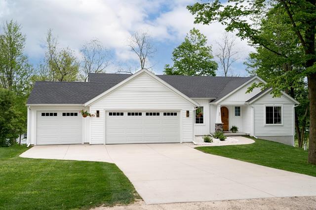 front view picture of 84 9 Mile Road Nw, Comstock Park, MI. 49321