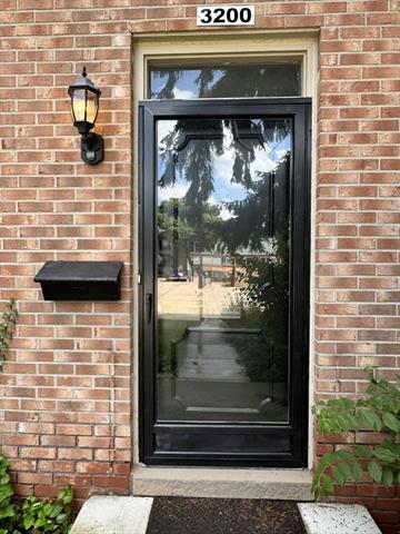front view picture of 3200 Bolgos Circle, Ann Arbor, MI. 48105