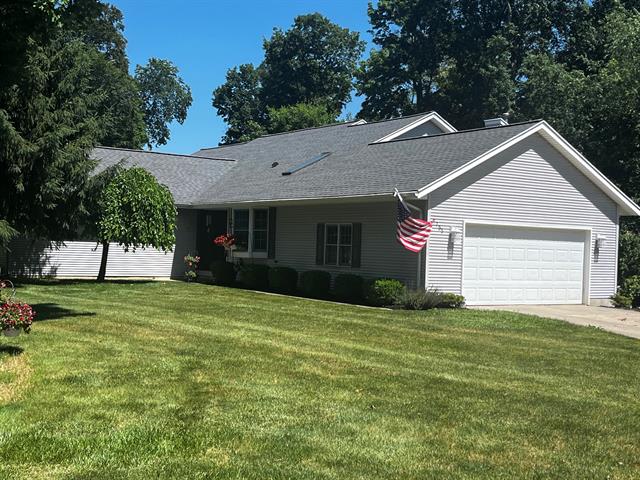 front view picture of 6755 Beechwood Drive, Saranac, MI. 48881