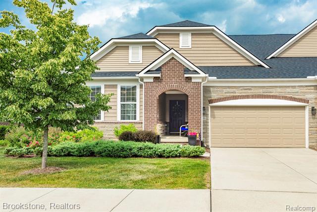 front view picture of 586 Ivyland Street, Ann Arbor, MI. 48108