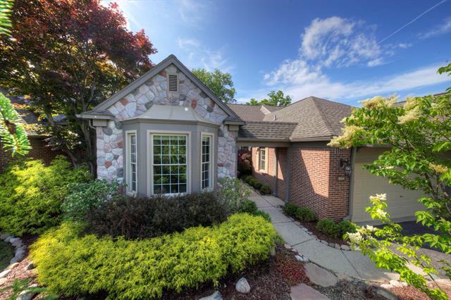 front view picture of 1924 Boulder Drive, Ann Arbor, MI. 48104