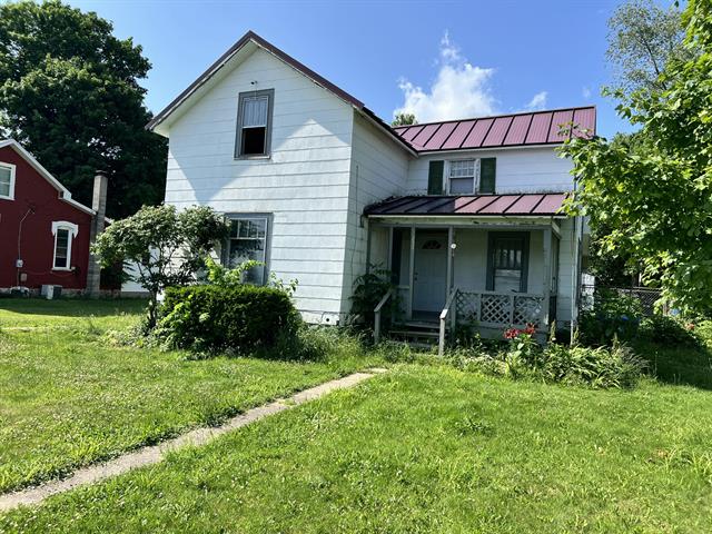 front view picture of 257 E Read Street, Marcellus, MI. 49067