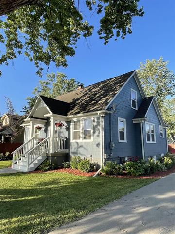 front view picture of 2118 Jefferson Avenue, Midland, MI. 48640