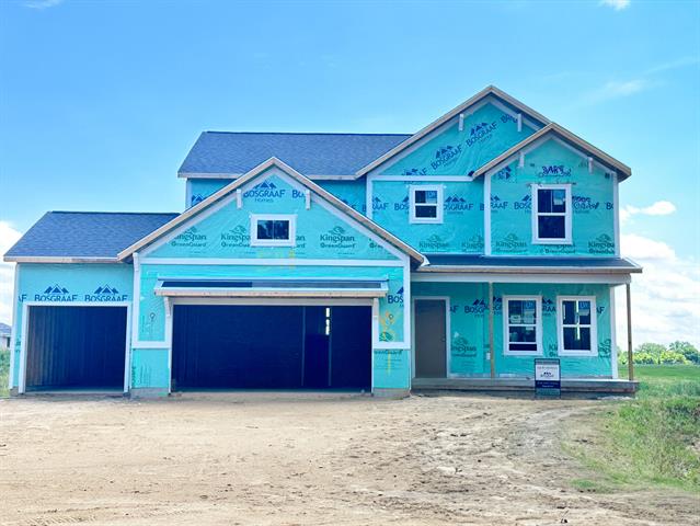 front view picture of 548 Lincoln Lawns Drive Nw, Grand Rapids, MI. 49534