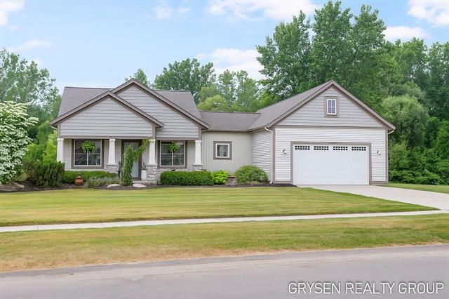 front view picture of 2504 Cedar West Drive, Jenison, MI. 49428