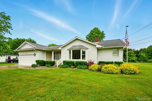 front view picture of 2441 Cheryl Ann Drive, Burton, MI. 48519