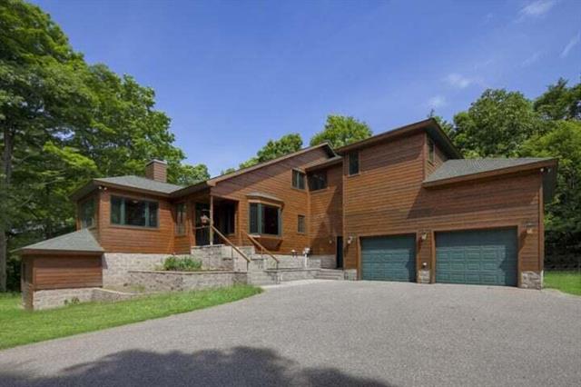 front view picture of 2180 S Lakeshore Drive, Ludington, MI. 49431