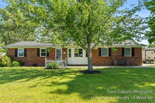 front view picture of 1060 Port Sheldon Street, Jenison, MI. 49428