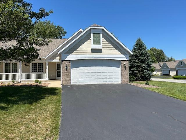 front view picture of 456 Timber Lake W, Holland, MI. 49424