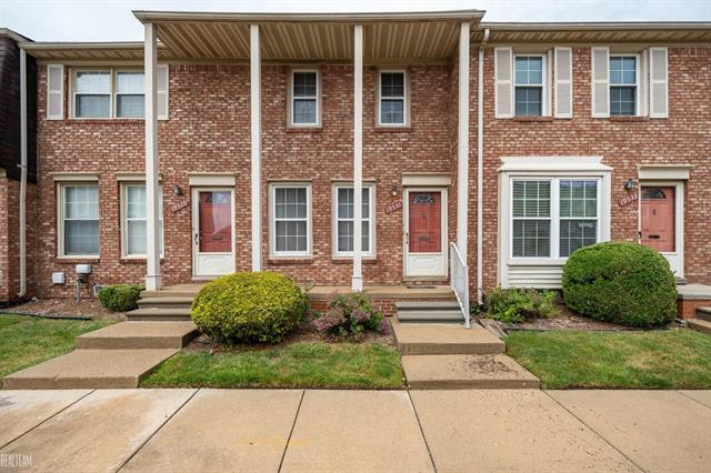 front view picture of 19531 Ridgemont Street, Saint Clair Shores, MI. 48080
