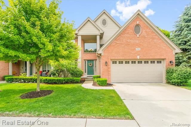 front view picture of 43543 Abbey Circle, Canton, MI. 48187