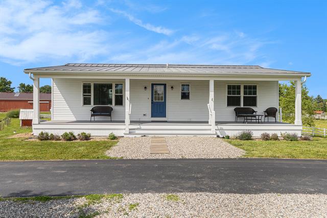 front view picture of 6212 Bethel Church Road, Saline, MI. 48176