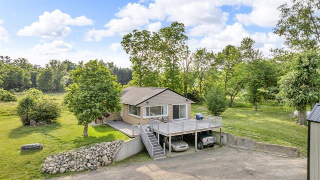 front view picture of 2200 Lindsey Road, Jackson, MI. 49201