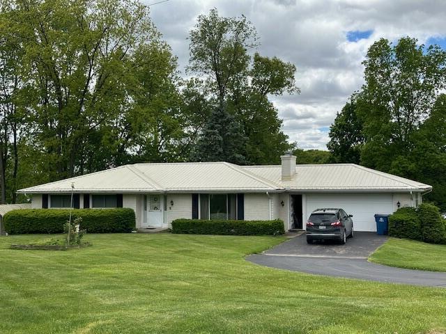 front view picture of 395 Hyannis Hills Drive, Tekonsha, MI. 49092