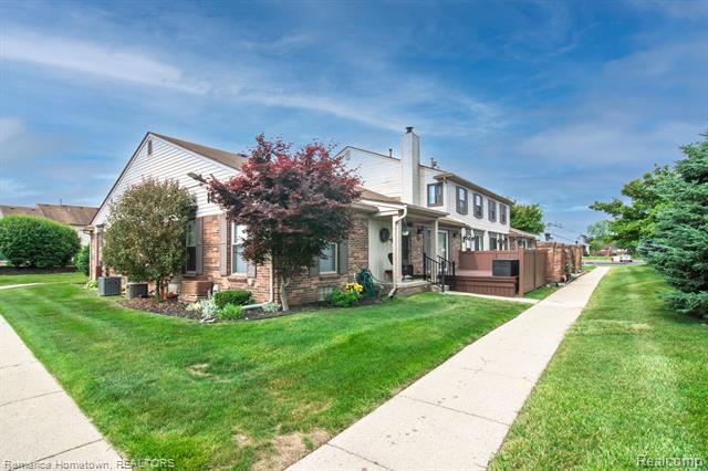 front view picture of 41195 Southwind Drive, Canton, MI. 48188