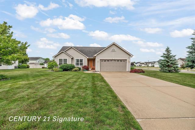 front view picture of 2945 Gulfstream Drive, Saginaw, MI. 48603
