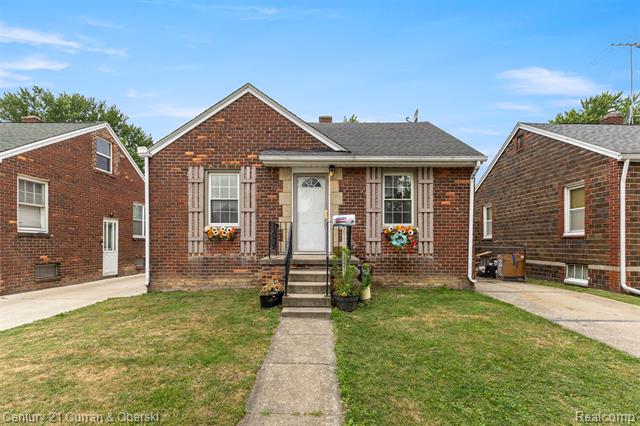 front view picture of 1253 Michigan Avenue, Monroe, MI. 48162