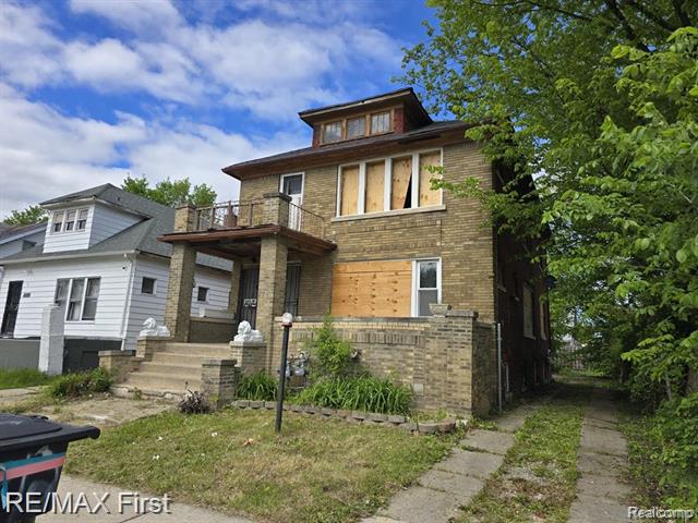 front view picture of 4810 Chalmers Street, Detroit, MI. 48215