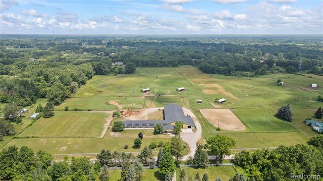 front view picture of 5095 Casey Road, Dryden, MI. 48428