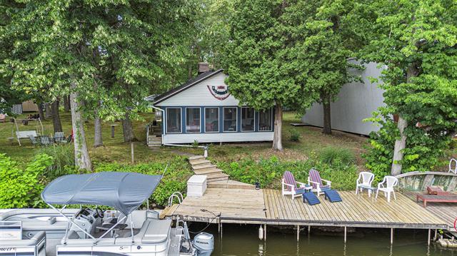 front view picture of 14931 Bachelor Island, Buchanan, MI. 49107