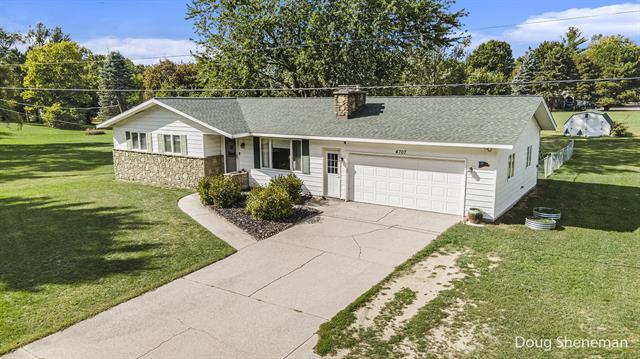 front view picture of 4707 Cannonsburg Road Ne, Belmont, MI. 49306