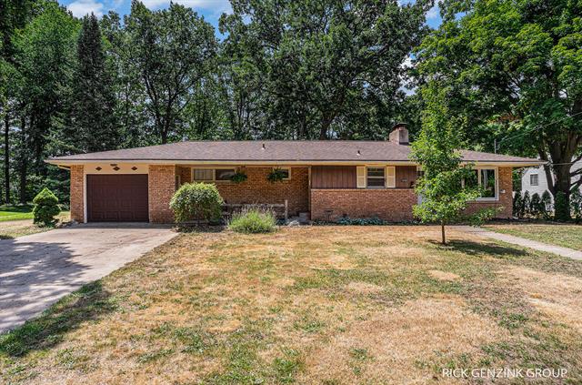 front view picture of 14298 Carol Street, Holland, MI. 49424