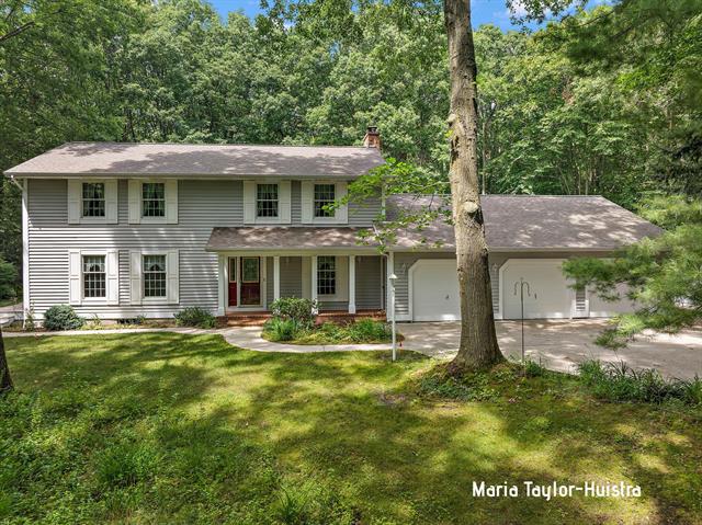front view picture of 16945 Aliquot Drive, West Olive, MI. 49460
