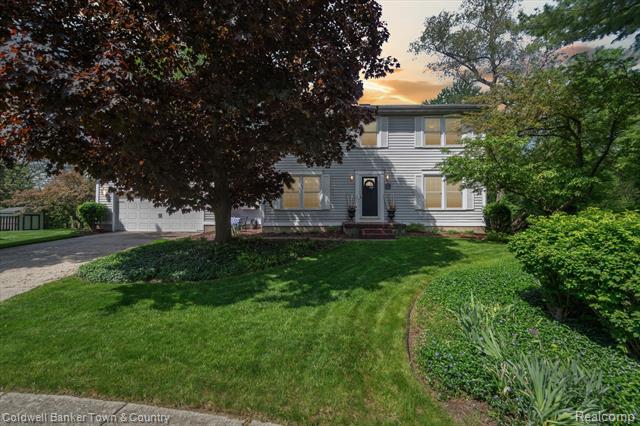 front view picture of 1315 Leeward Drive, Okemos, MI. 48864