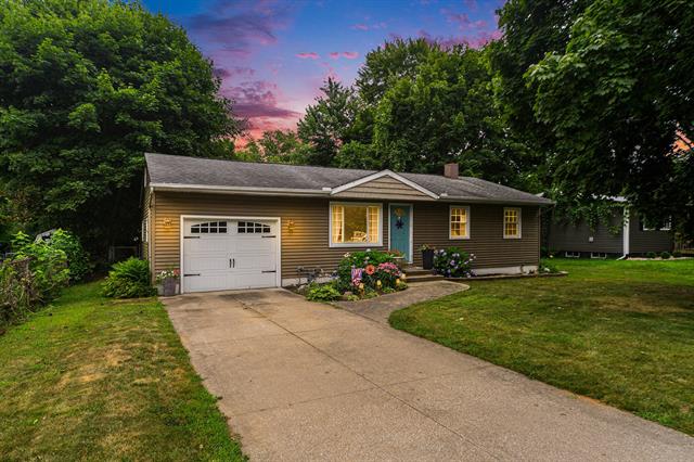 front view picture of 1227 Capital Ave. Sw, Battle Creek, MI. 49015