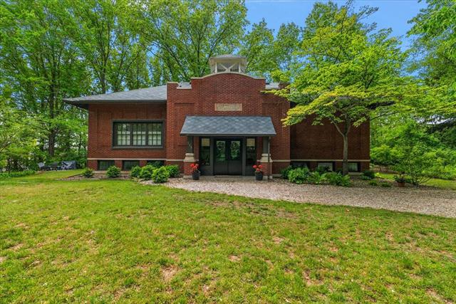 front view picture of 118 Browntown Road, Buchanan, MI. 49107