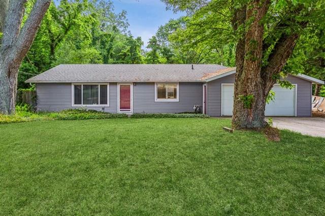 front view picture of 6051 Legion Road, Stevensville, MI. 49127