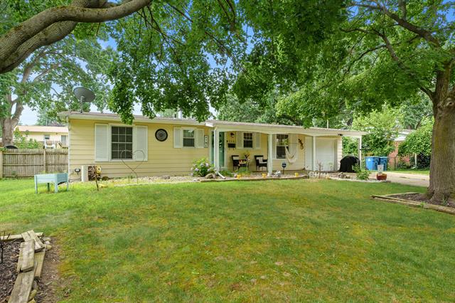 front view picture of 214 Morningside Drive, Battle Creek, MI. 49015