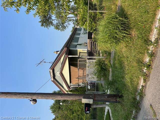front view picture of 17150 Orleans Street, Highland Park, MI. 48203