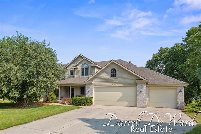 front view picture of 2711 Byron Station Drive Sw, Byron Center, MI. 49315