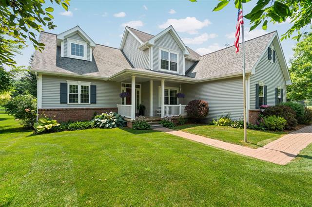 front view picture of 11717 Island Lake Road, Dexter, MI. 48130