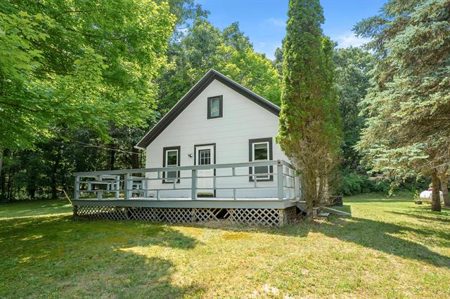 front view picture of 7615 N Sprinkle Road, Kalamazoo, MI. 49004