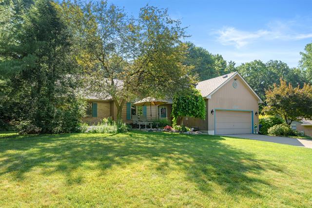 front view picture of 21026 Dana Drive, Battle Creek, MI. 49017